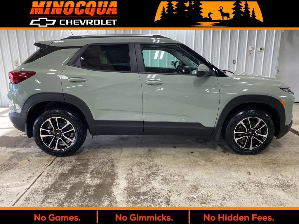 2026 Chevrolet Trailblazer LT in Cacti Green — front three-quarter view